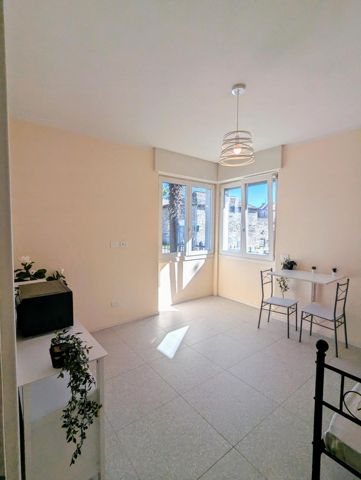 Ferienwohnung Dimora Ianotti Domodossola Exterior foto